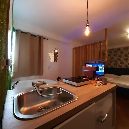 Apartment Green *